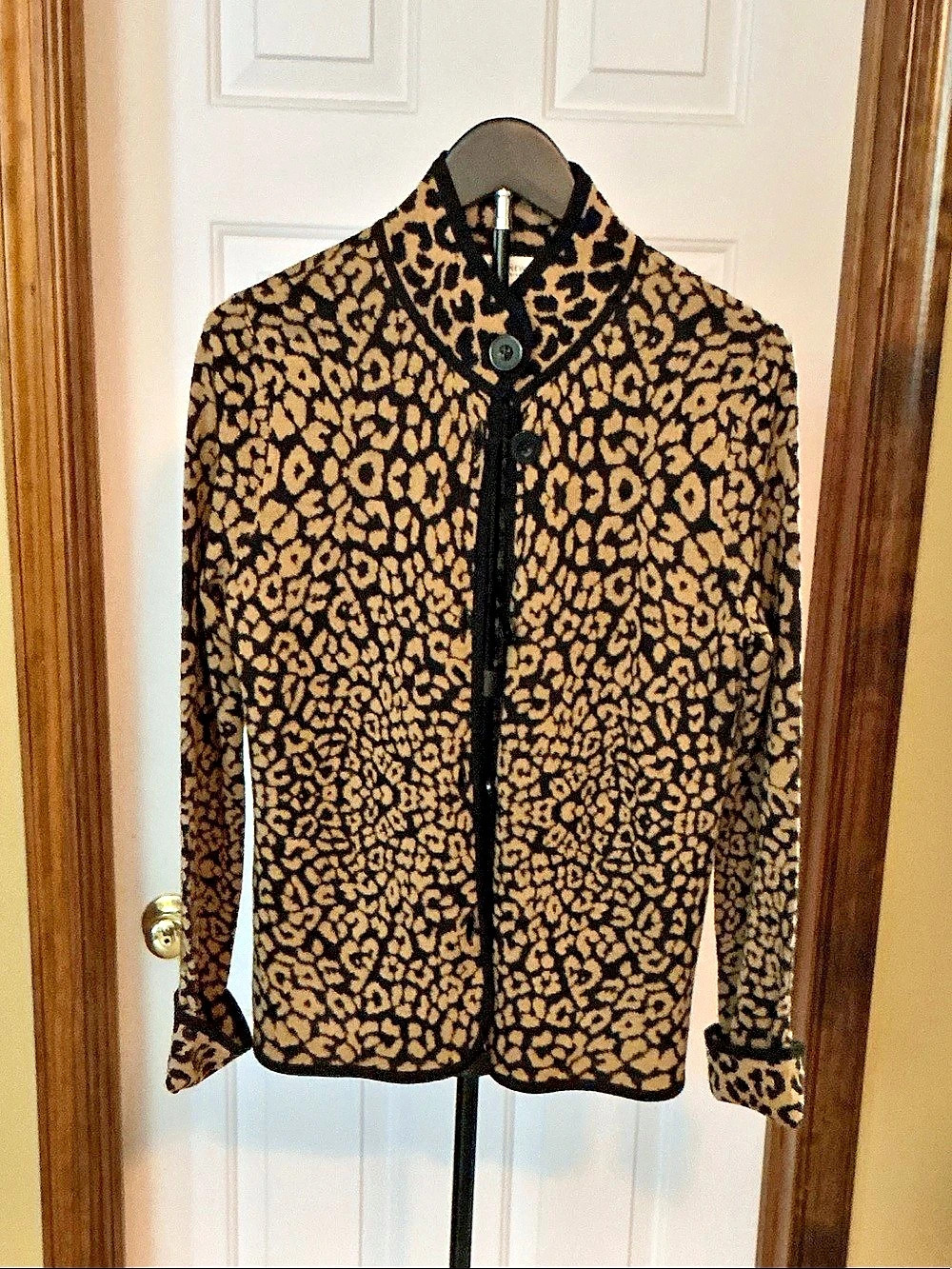 Jones New York Sport Petite Animal Print Cardigan in Brown & Black PS Like New